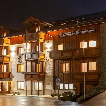 Genusshotel Hohenbogen ノイキルヒェン・バイム・ハイリゲン・ブルート エクステリア 写真